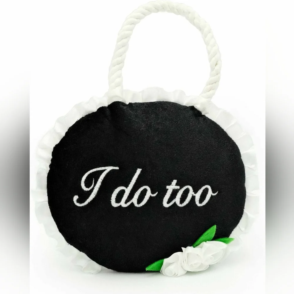 ZippyPaws “I Do Too” Wedding Sign Dog Plush Toy – Rope Handle